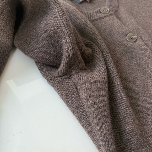 Quince Structured Cardigan - Picture 7 of 13